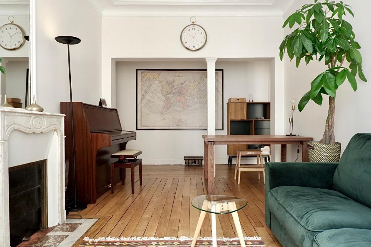 Eiffel Tower Appartment Париж Екстериор снимка